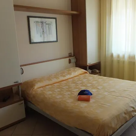 מלון Nettuno סוטומרינה