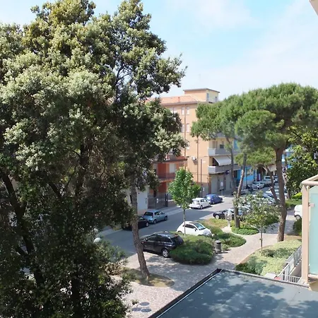 Отель Nettuno Соттомарина