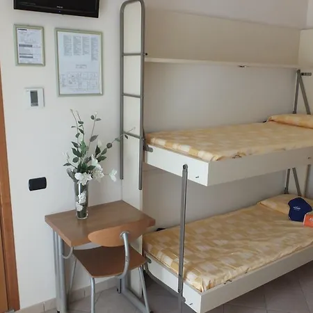 Отель Nettuno Соттомарина